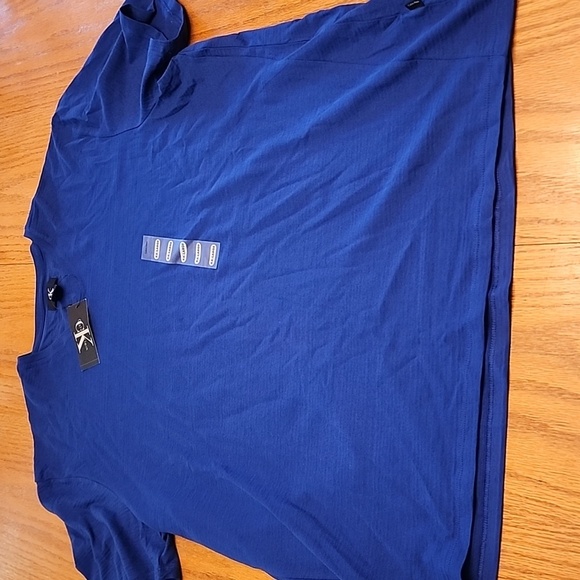 Calvin Klein Blue Short Sleeve Tee - Picture 8 of 9